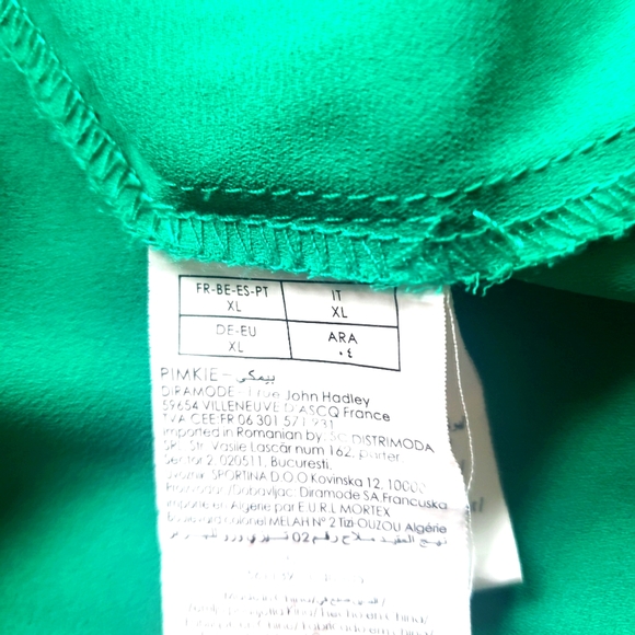 Pimke Zipped V-Neck Blouse - Picture 7 of 9